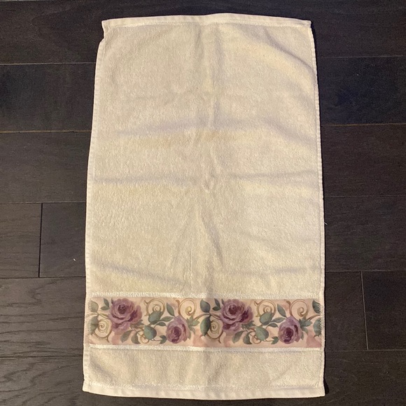 Croscill Bath Croscill Hand Towels Poshmark